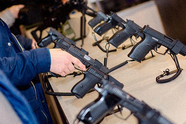 De Columbine a Parkland: porqué EEUU debe revisar su ley de armas con urgencia-0